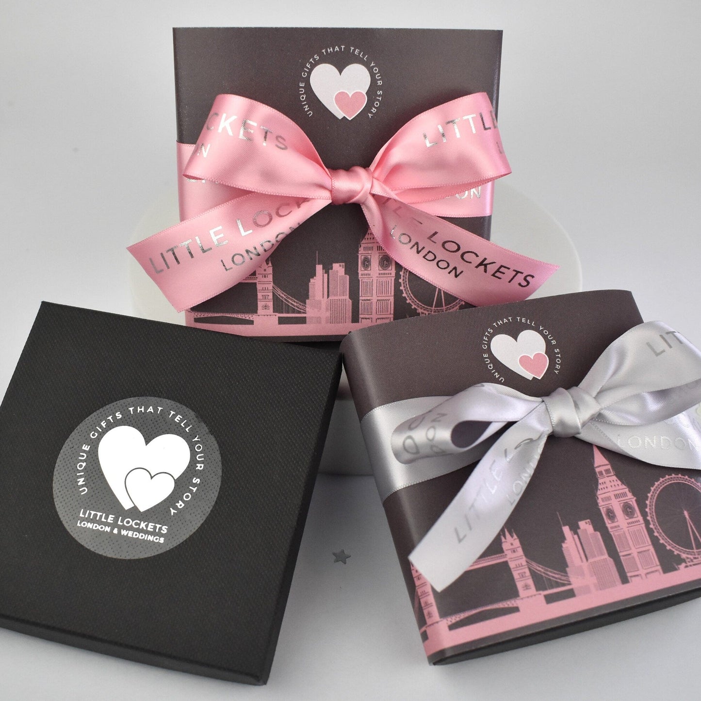 Your choice of gift wrap - free branded gift box or upgrade to a London wrap and ribbon tie