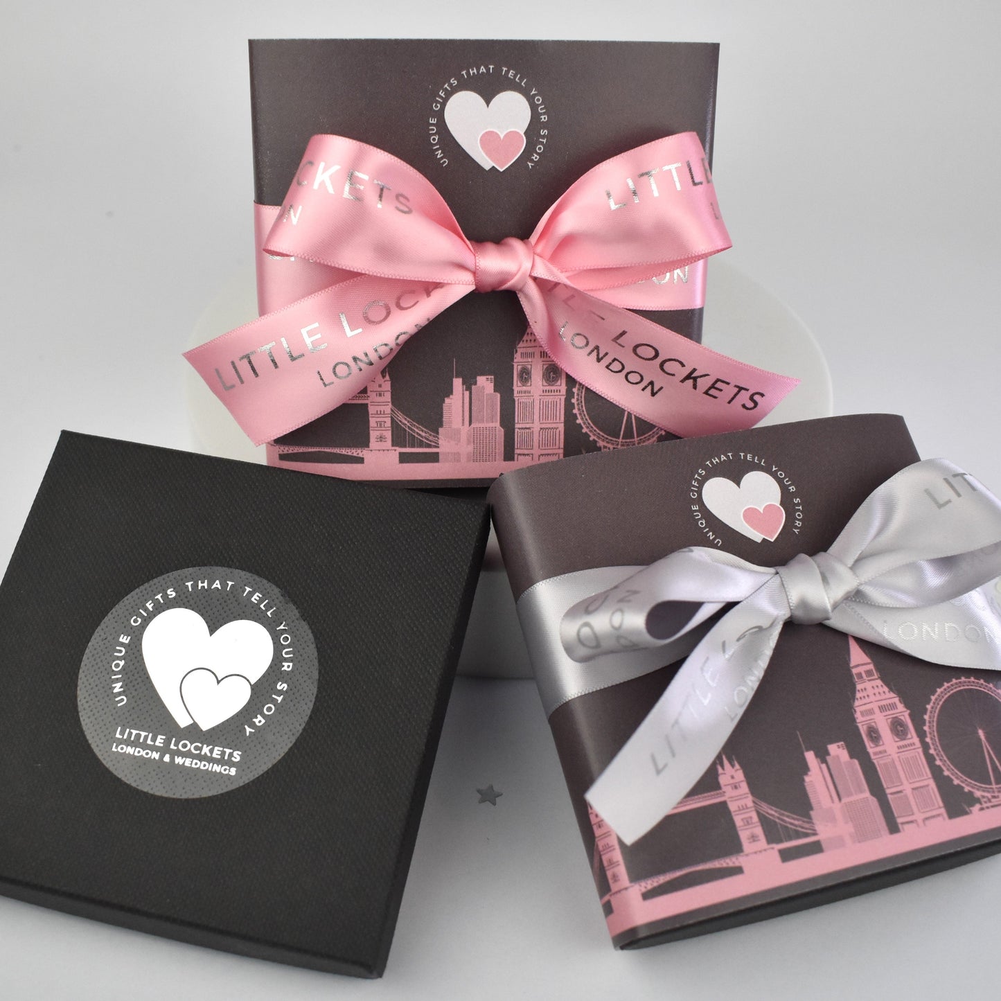 Your choice of gift wrap - free branded gift box or upgrade to a London wrap and ribbon tie