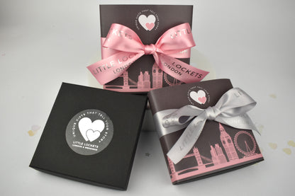 Your gift will arrive in a branded gift box or choose to upgrade your gift wrap with a London skyline and handtied branded ribbon.