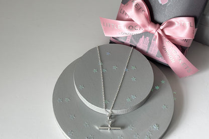 Stylish look featuring the sterling silver T-Bar necklace with gift wrap options
